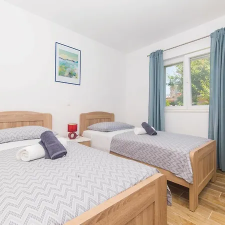 Two-bedroom In Kastel Novi