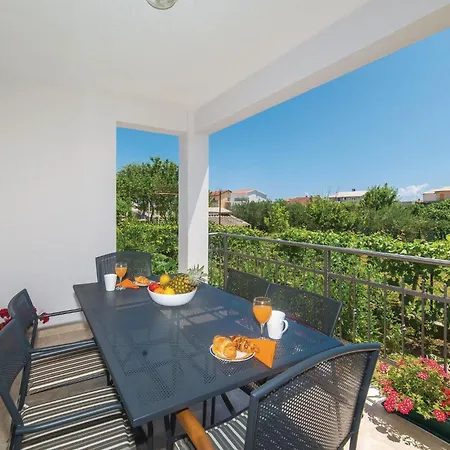 Two-bedroom In Kastel Novi