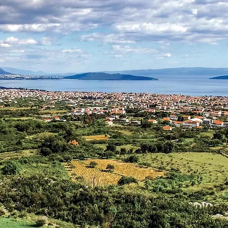 Two-bedroom In Kastel Novi *