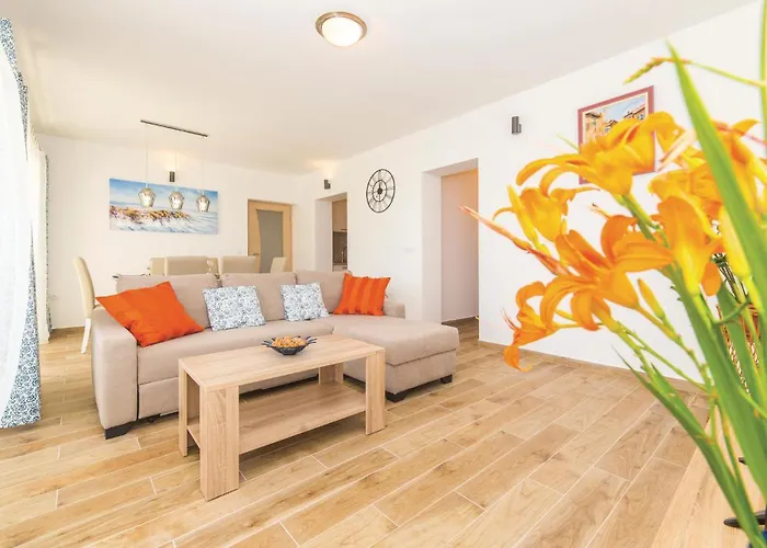 Two-bedroom In Kastel Novi * Kaštela