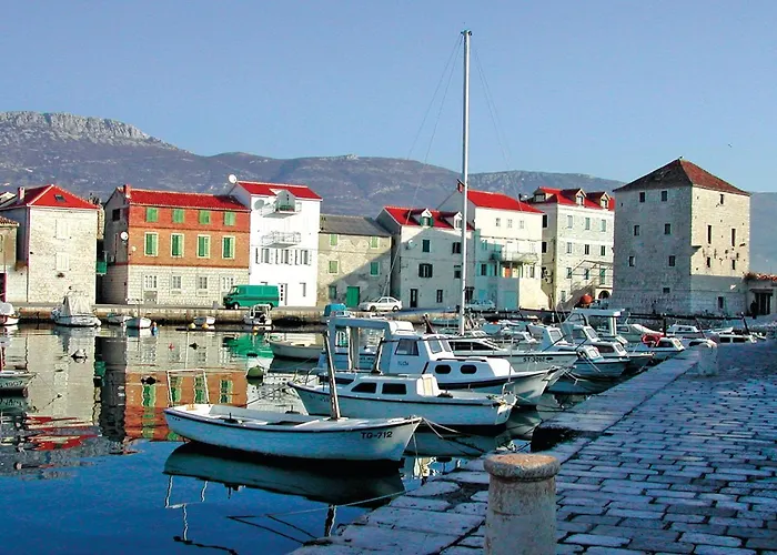 Nyaraló Two-bedroom In Kastel Novi